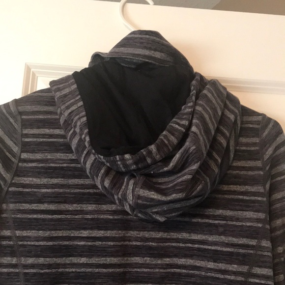 Long lululemon zip up hoodie - Picture 3 of 5